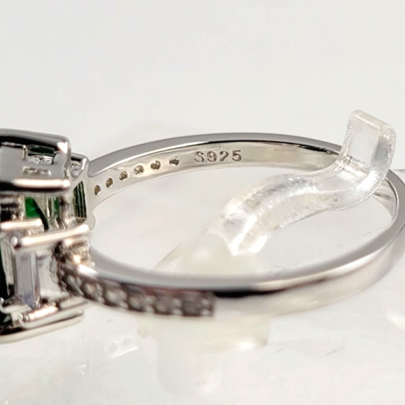 Sterling 2ct Emerald Ring - Picture 12 of 15
